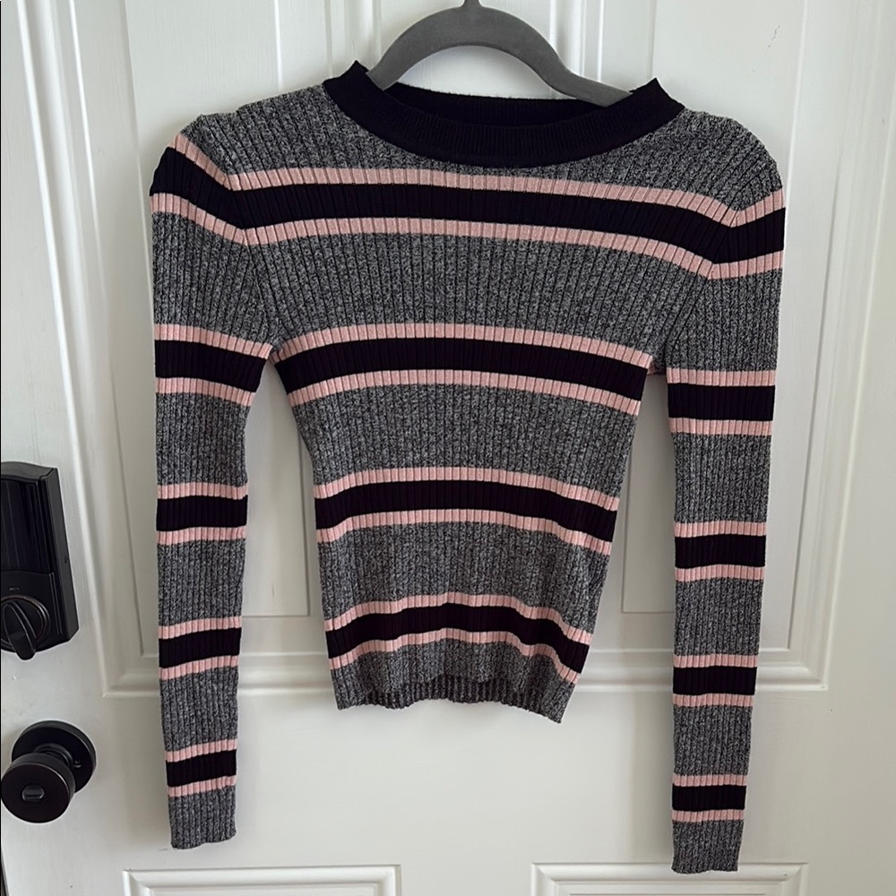 (5/$20) H&M Divided Ribbed Knit Top - Black and Gray